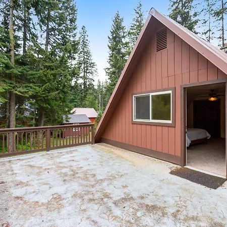 Riverfront Retreat At Lavender Lake